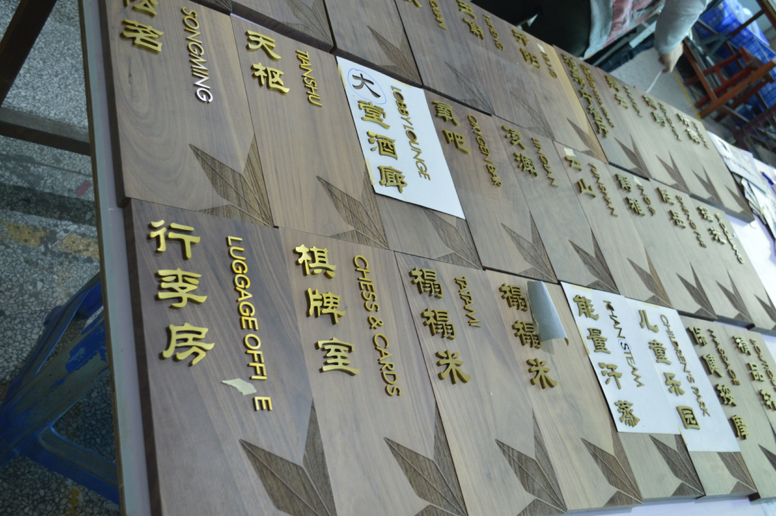 Aluminum Event Directional Signage Boards 254*150mm For Wayfinding